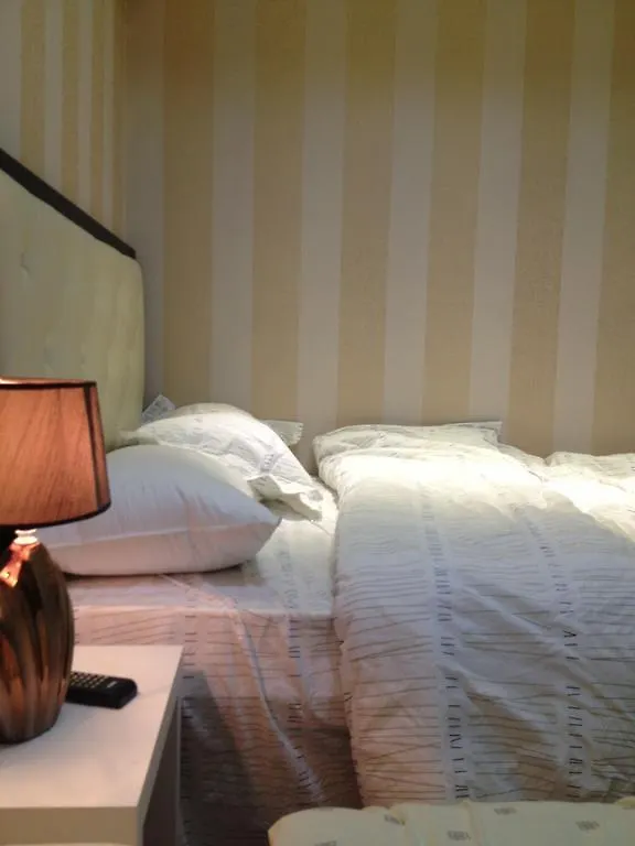 קוולון Ho Me Hotel 0*,  סין