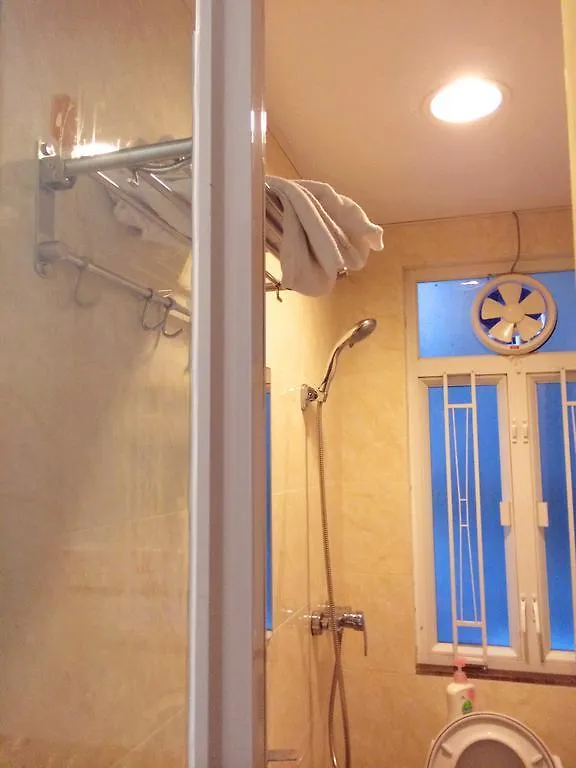 קוולון Ho Me Hotel בית הארחה